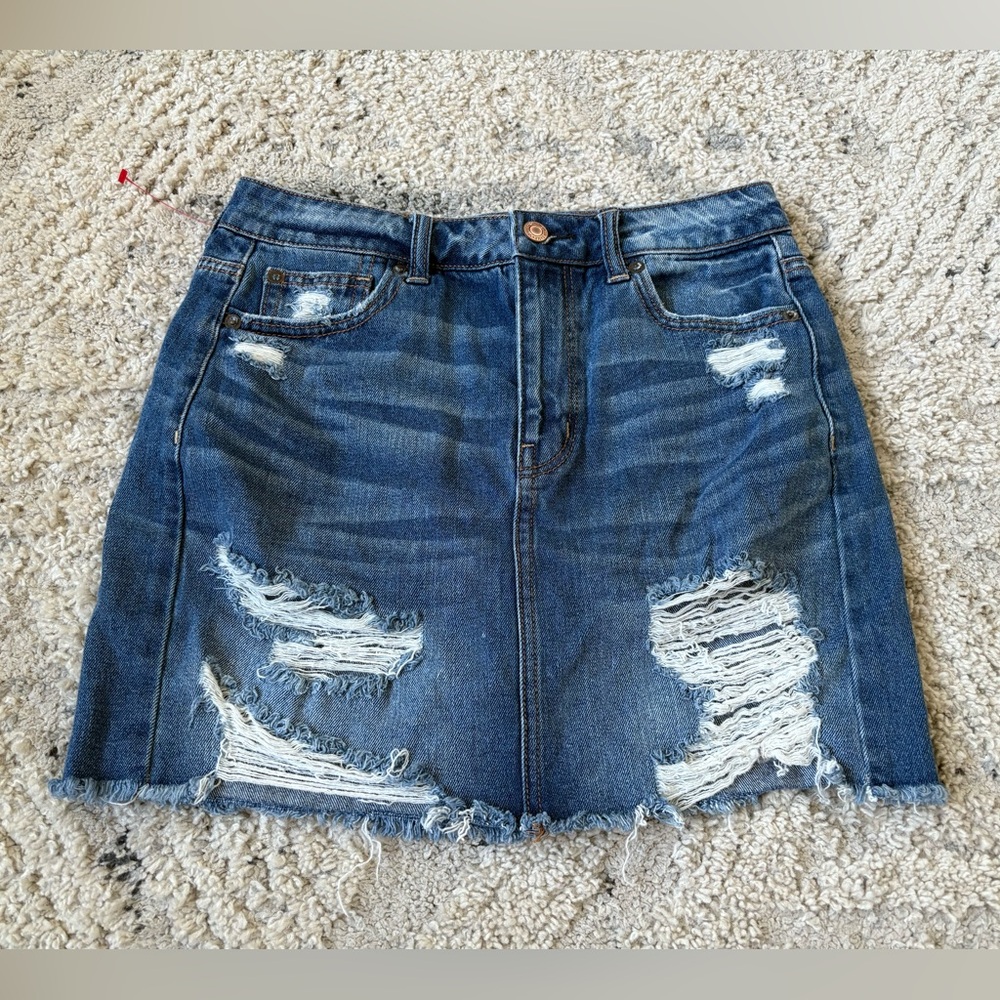American Eagle Distressed Blue Denim Skirt Size 4